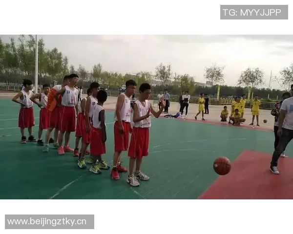 竞技体育的核心目标与发展路径探索：提高竞技水平与激发全民参与热情